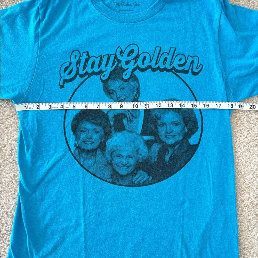 Golden Girls “Stay Golden” Graphic T-Shirt - Picture 4 of 5